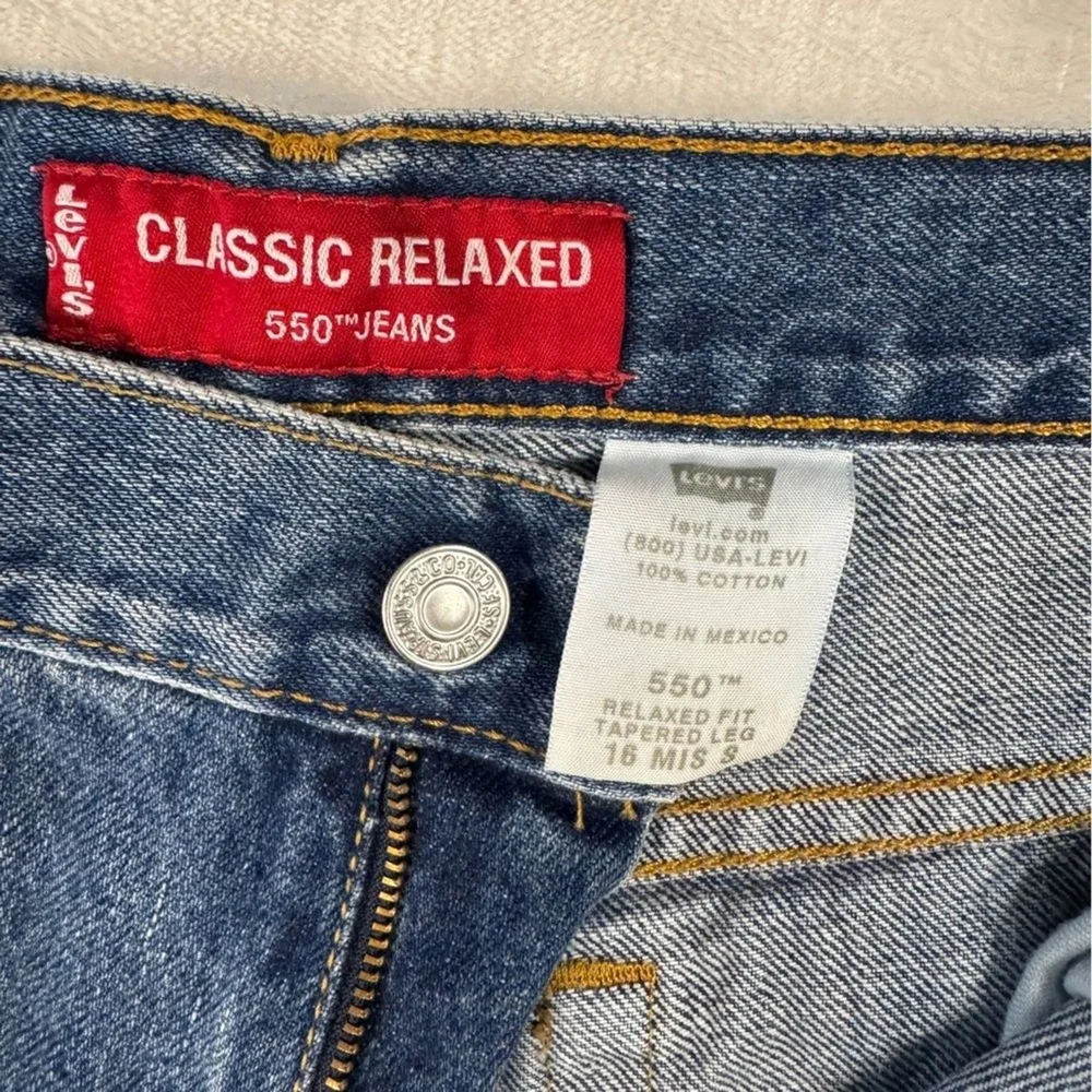 Levis 550 Classic Relaxed Fit Tapered Leg Medium Wash Blue Jeans Womens 16 MIS S